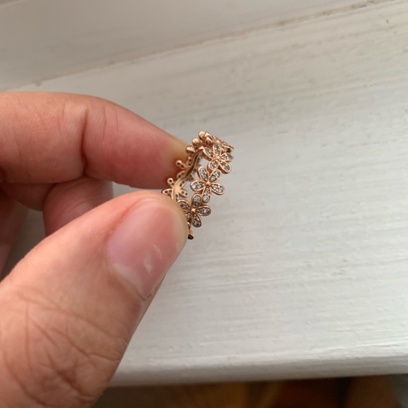 ❌ SOLD❌ DAZZLING DAISY RING, PANDORA ROSE™ - Picture 3 of 7